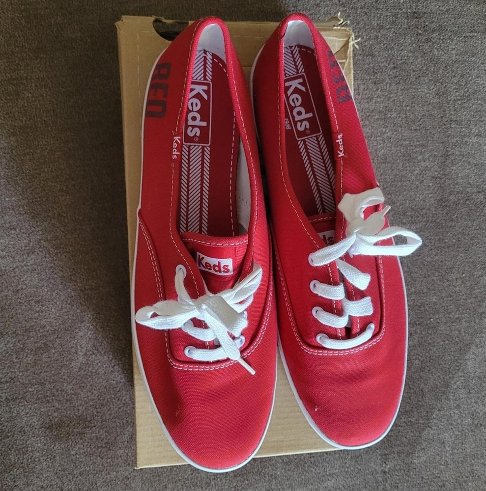 Taylor Swift Red Era Keds - Picture 2 of 5